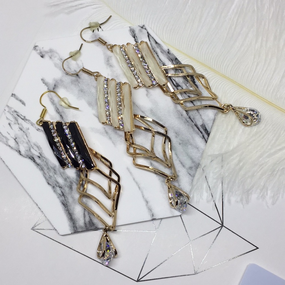 Geometric Shell and Diamond Drop Earrings - Picture 2 of 5